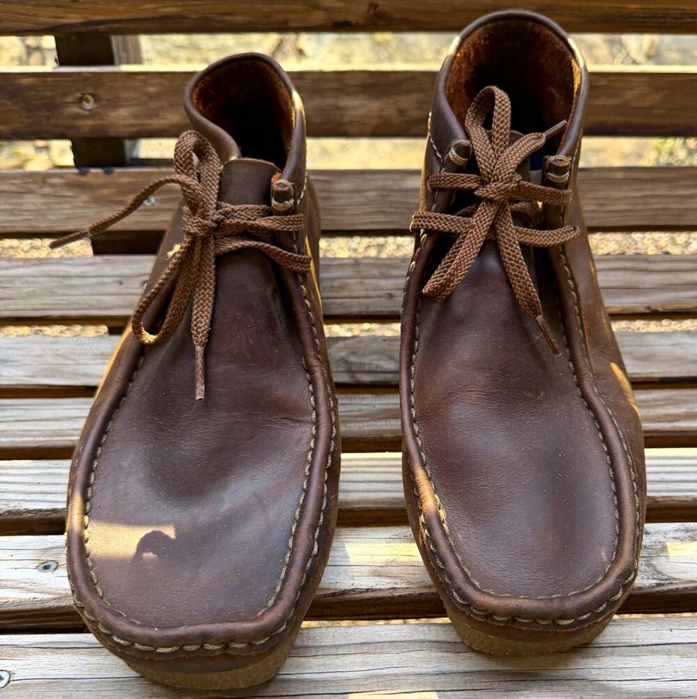 Clarks Men’s Brown Leather Chukka Ankle Boots Lace-Up Square Toe Rubber Sole